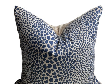 Housse de coussin imprimé léopard bleu Kravit - coussin - taie d'oreiller en velours - coussin en lin - taie d'oreiller de luxe 22 x 22