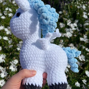 Patrón de amigurumi de crochet de pegaso, unicornio y caballo