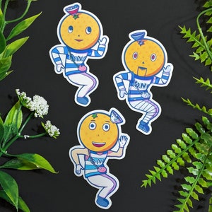 小野道夫 防水ビニールステッカー - 龍が如く 7 小野、フォックスノ、ロボ道夫 - LAD Infinite Wealth ノートパソコン/ウォーターボトル用デカール