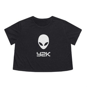 Y2K Alien Face Women's Tee - Flowy Fit Crop Top
