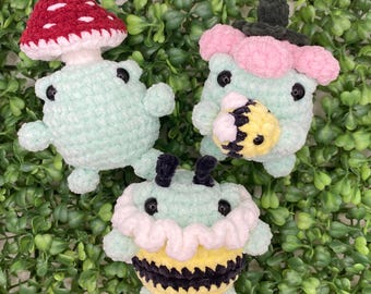 Spring froggies flower, bee, and mushroom crochet plushies amigurumi