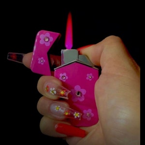 Swarovski Embellished Pink Flame Refillable Butane Torch Lighter | Cute Smoke Accessories | Customized Gifts
