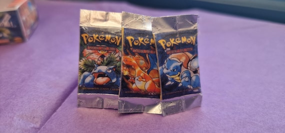 small packs of pokemon cards HeartGold & SoulSilver: Unleashed main image 0