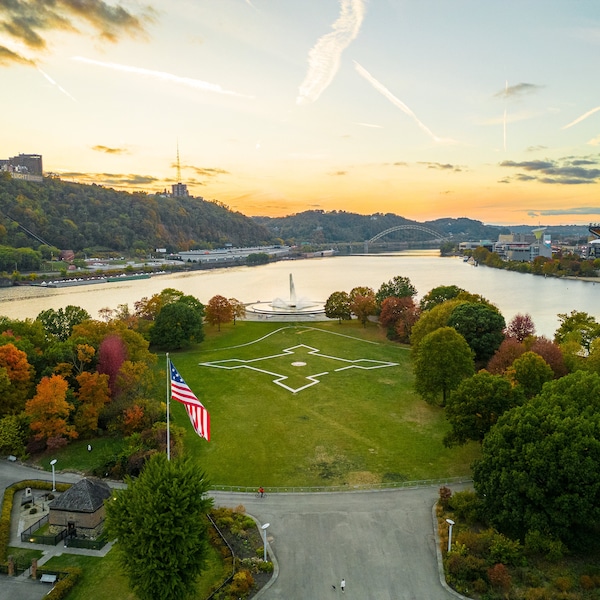 Pennsylvania Pittsburgh Point State Park Aerial Scenery, Water Fountain Centerpiece, Social Media Smartphones Zoom Presentations Videos