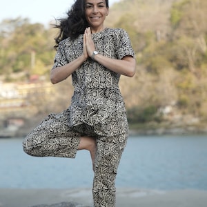 Conjunto Kosmoh Co-Ord Conjunto de algodão com estampa de bloco indiano, conjunto superior e inferior de verão para mulheres e meninas, conjunto de algodão casual para combinar, roupas de ioga