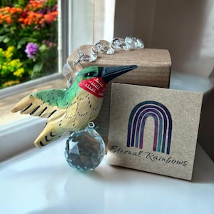 Suncatcher Hummingbird Rainbow Maker in geschenkverpakking met kaart en donatie