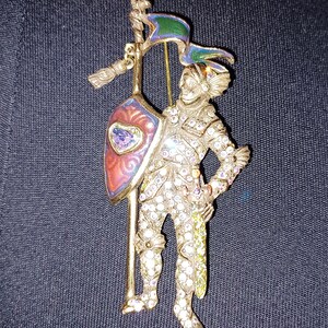 Kirks Folly Lancelot Brooche