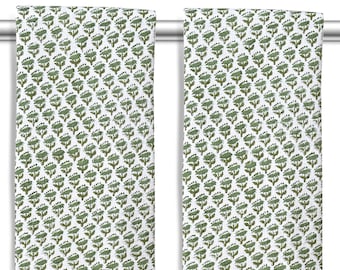 Emerald Green Hand Block Printed Cotton Waffle Bath Towel Set of 2 – Boho Floral Scalloped Spa Towels, Absorbent & Quick-Dry Bathroom Decor