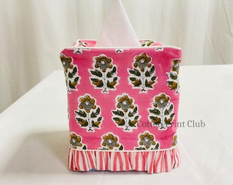 ポピーピンク コットンフリル ティッシュボックスカバー – ハンドブロックプリント 花柄ナプキンホルダー、ボーホー ホームオーガナイザー、再利用可能、春夏テーブルデコ