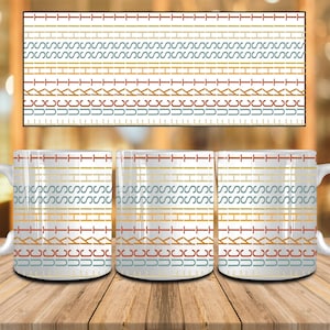 Könnte beinhalten: Drei weiße Keramikbecher mit einem sich wiederholenden Muster aus farbenfrohen geometrischen Formen und Linien. Das Design umfasst rote, gelbe, blaue und cremefarbene Elemente. Die Becher werden auf einer Holzoberfläche präsentiert.