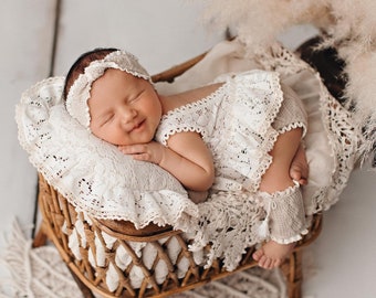 Boho beige girl outfit, Lace Newborn Romper, Newborn Photo Prop, Newborn Photography Outfit, Boho Pillow, Leg cuffs, Retro Baby outfit