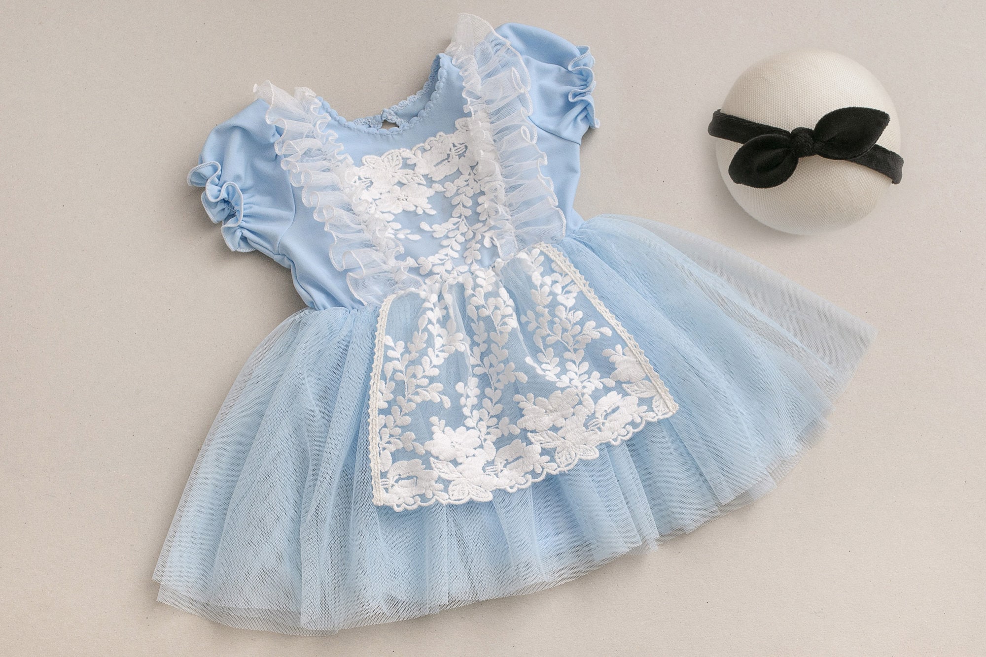 Alice baby girl dress, Wonderful blue dress for a little girl, Photography Outfit Girl, Sitter Props Alice costume, Sitter Photo Props