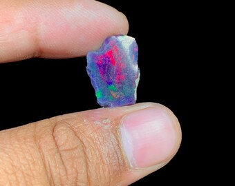 4.10 Ct, 100% Natural Ethiopian Black Opal, Welo Black Opal Crystal, Rainbow Black Opal, Black Opal Rough Specimen For Making Jewelry