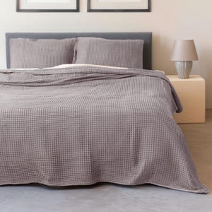 Gray Bedspread Queen King, Grey Waffle Blanket, Light Grey Bed Cover, Greige Turkish Cotton Coverlet, OEKO-TEX Neutral Bedding