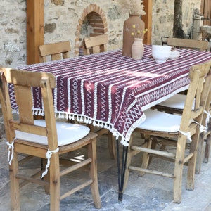Elegant Cotton Lace Tablecloth, Exquisitely Knitted Vintage Design, Farmhouse Table Cover, Ideal for Dinner Parties, Great Housewarming Gift