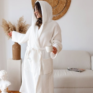 Roupão grande de algodão turco branco waffle, roupão de spa com capuz