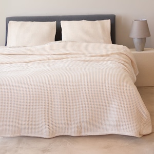 Waffle Weave Organic Turkish Cotton Bedspread: Boho King Size Throw