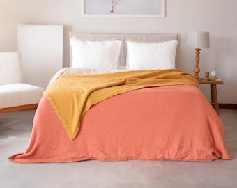 Handmade Organic Cotton Muslin Bedspread: Dual Color 8-Layer King Quilt