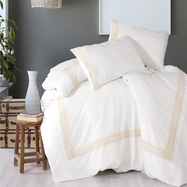 Vintage Embroidered Autumn/Winter Lace Cotton Duvet Cover