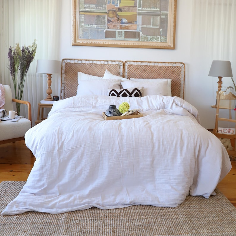 All color options displayed together: sage green, burgundy, white, beige, anthracite, caramel