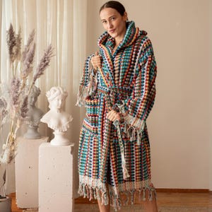 Handwoven Turkish Cotton Bubble Robe, Hooded Spa Bathrobe, Oversized Absorbent Towel