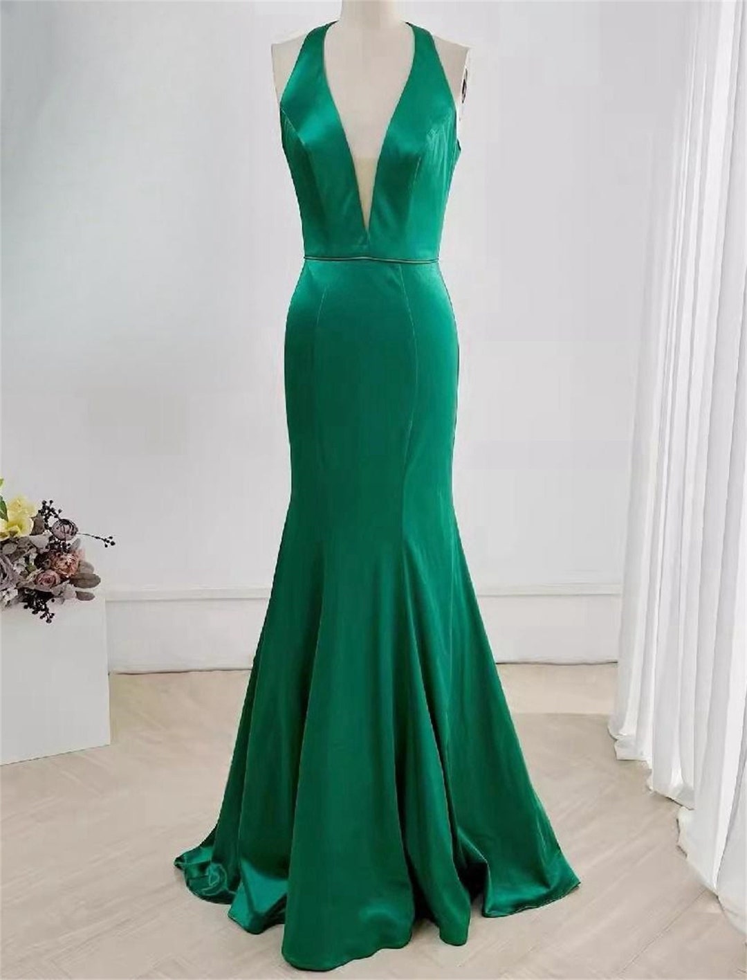 Chic and Holland - HF1521 Sleeveless V-Neck Simple Prom Gown main image 0