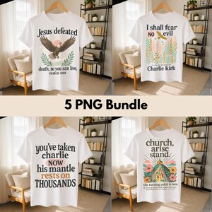 Può includere: Magliette bianche con vari disegni grafici e testo. Una maglietta presenta un'aquila e il testo "Jesus defeated death, so you can live." Un'altra dice "I shall fear no evil." Una terza maglietta recita "you've taken charlie now his mantle rests on thousands."