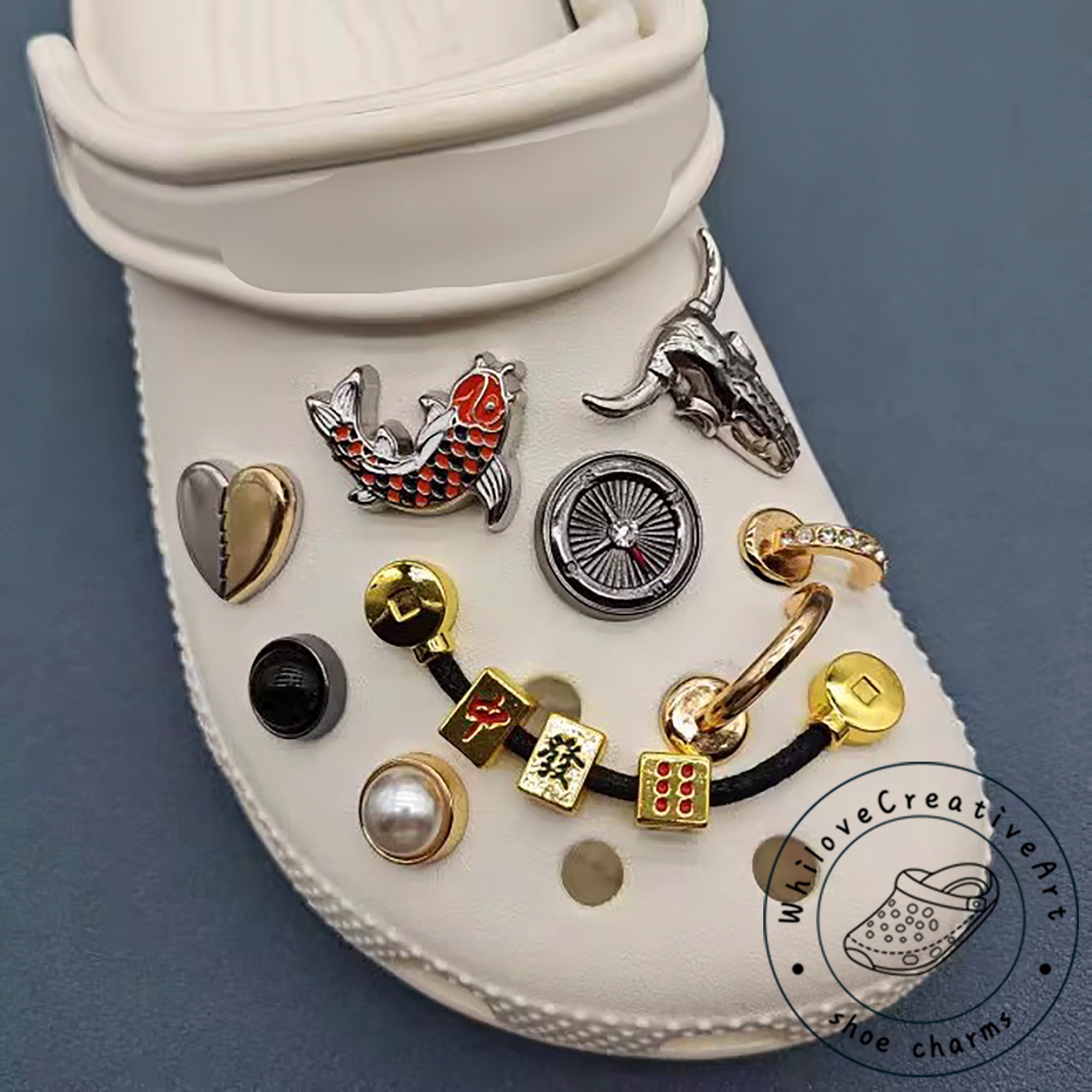 2023 Luxury Designer Croc Charms DIY Shoe Pin Decoration Simple Retro Shoes  Buckle Fashion Clogs Buckle Make Your Shoes Unique