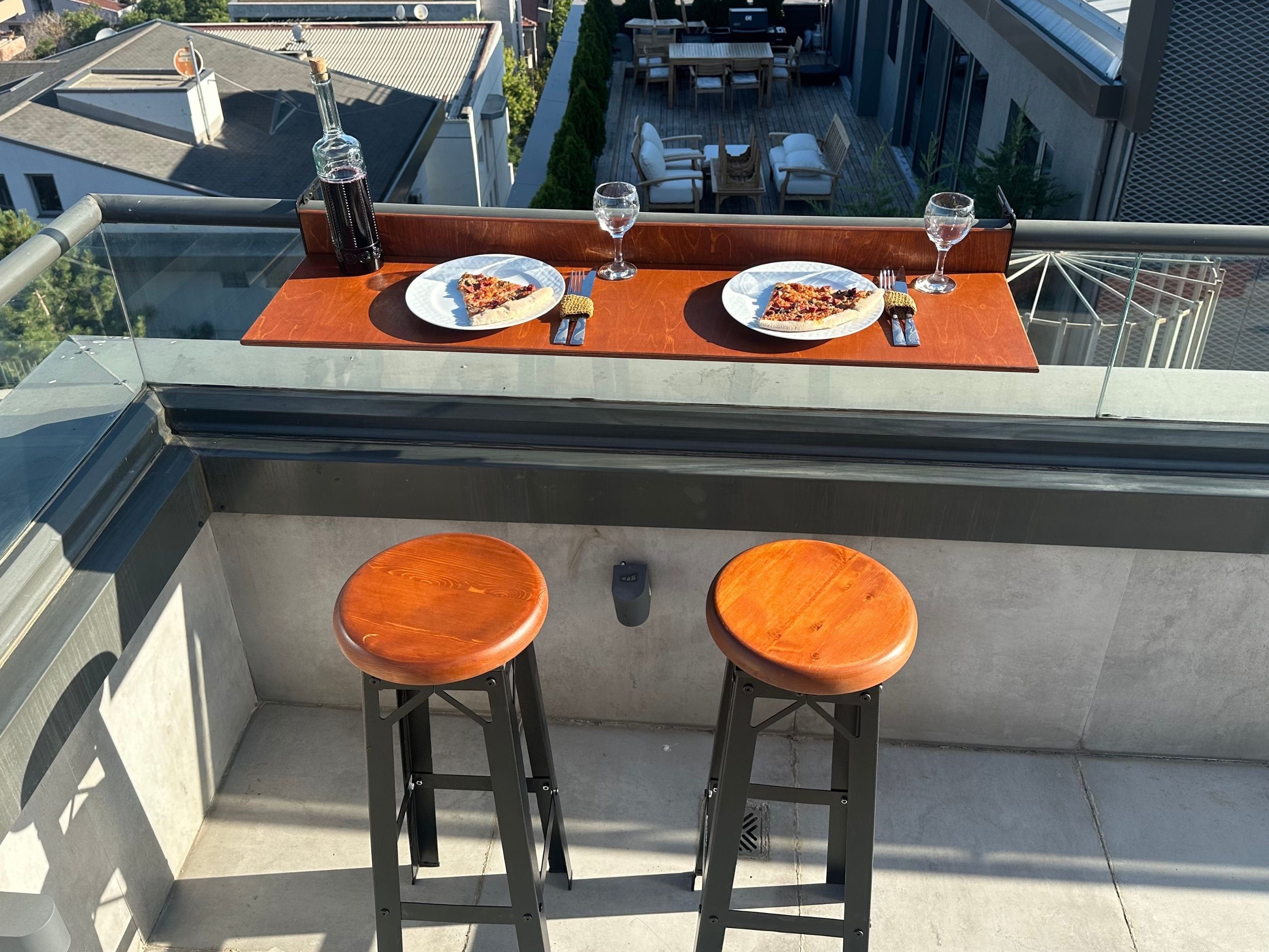 Tavolo da bar per balcone per piccoli appartamenti, tavoli pieghevoli con ringhiera per patio, tavolo da pub pieghevole salvaspazio per balcone