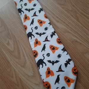 Halloween Tie