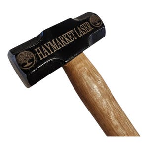 Mazo de 2 libras grabado a medida: regalo personalizado para papá, padrinos de boda, jubilación, trofeo, premio o graduación. Herramienta de recuerdo única.