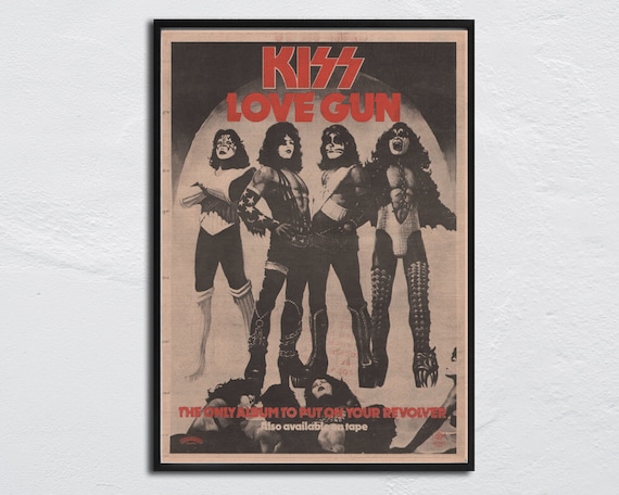 KISSフィギュア ラブガン KISS CD KISSポスター　初期ロット KISSフィギュア ラブガン KISS CD KISSポスター 初期ロット - メルカリ