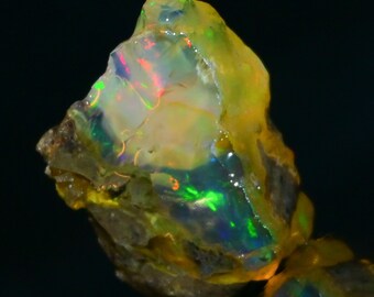 28.00 Cts Natural Opal Rough AAA Quality Ethiopian Welo Opal Raw 28X20 MM Untreated Large Size Opal Rough Fire Opal Jewelry Ring Gemstone