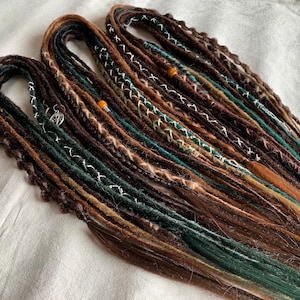 Mystic Forest | handmade dreadlocks | custom made synthetic dreads | kanekalon | green brown darkbrown seagreen honey