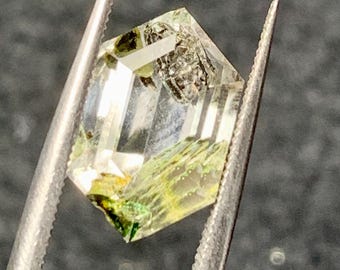エンハイドロ石油クォーツポイント、動く泡1個、研磨された石油 エンハイドロ石油クォーツポイント、動く泡1個、研磨された石油