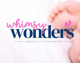 以下が含まれることがあります： 画像には、ピンクとネイビーブルーで「whimsy wonders」というテキストと、「wonderful gifts for a new mom」というキャッチコピーが表示されています。 赤ちゃんの足のクローズアップとピンクの足跡のグラフィックも含まれています。