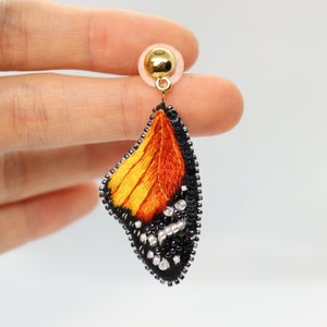 Monarch butterfly wings earrings, embroidered seed bead insect earrings mother gift. image 4