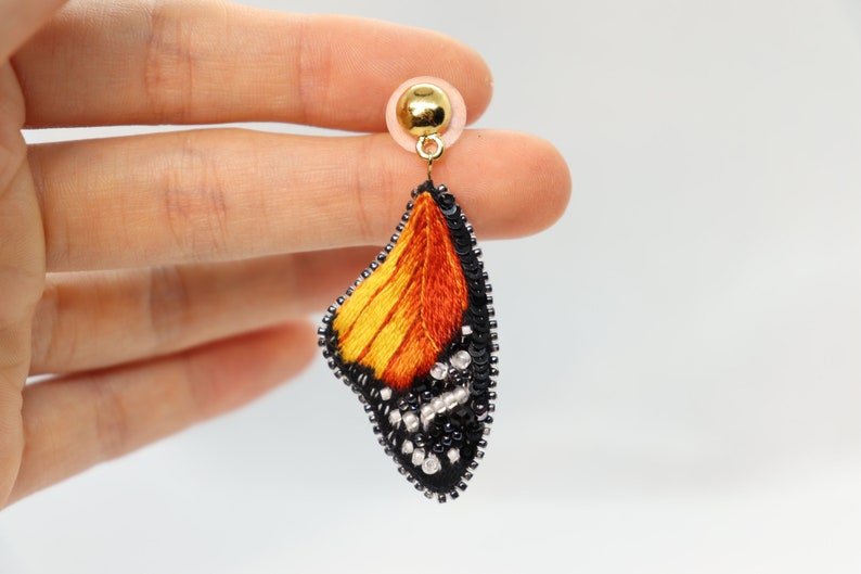 Monarch butterfly wings earrings, embroidered seed bead insect earrings mother gift. image 4