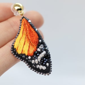 Monarch butterfly wings earrings, embroidered seed bead insect earrings mother gift. image 6