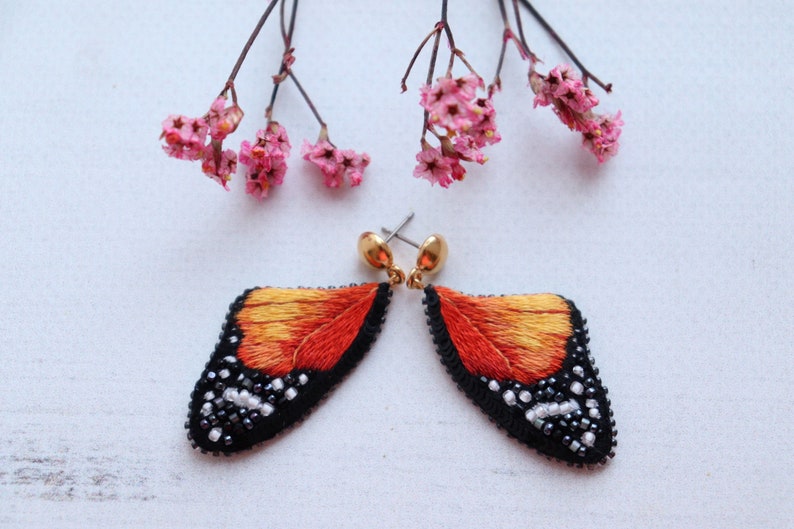 Monarch butterfly wings earrings, embroidered seed bead insect earrings mother gift. image 3