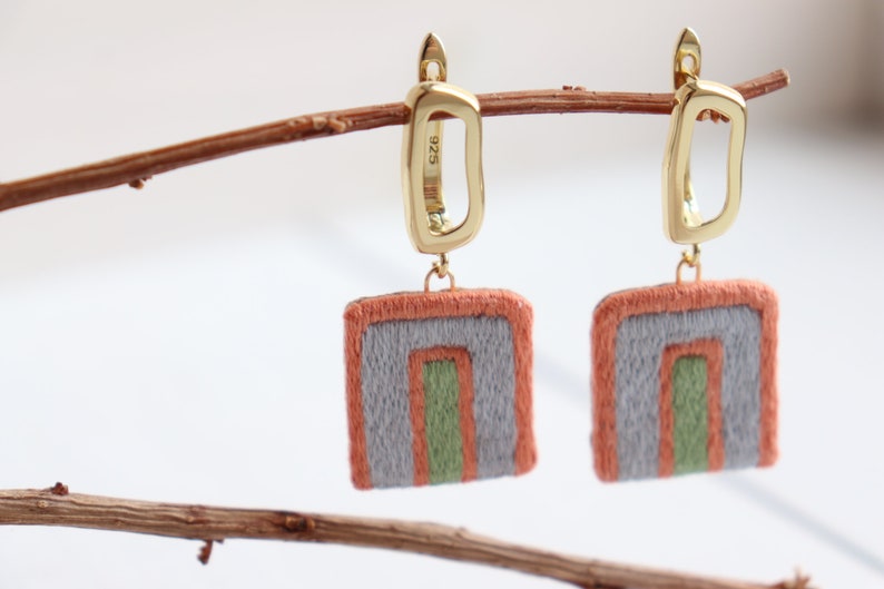 Embroidered arch earrings, pastel rainbow abstract arc earrings as minimalist modern jewelry image 3