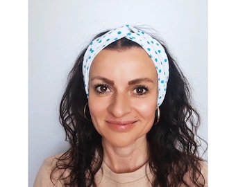 White viscose headband with blue dots, Blue dots turban, White blue hair accessory, White twisted knot turban, Spa yoga  dots headband, Gift