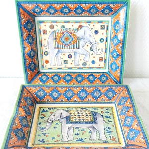 LANCEL - 2 magnifiques cendriers / vide-poches en porcelaine à décor d'éléphants