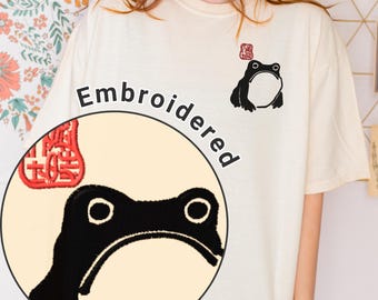 Camiseta Bordada com Sapo – Camiseta Japanese Comfort Colors
