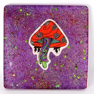 Podkładka Trippy Magic Mushroom Purple z brokatem i iskierkami: wyjątkowy ręcznie robiony prezent