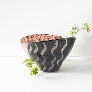Kosta Boda ‘Tonga’ Glass Bowl by Monica Backström, Signed 1980s