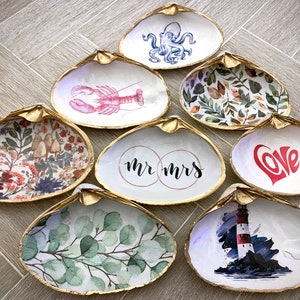CUSTOM IMAGE CLAM Shell, Decoupage, Wedding gift, Beach decor, Jewelry dish, Housewarming gift, Teacher Gift, For Her, Gift, Painted Shell