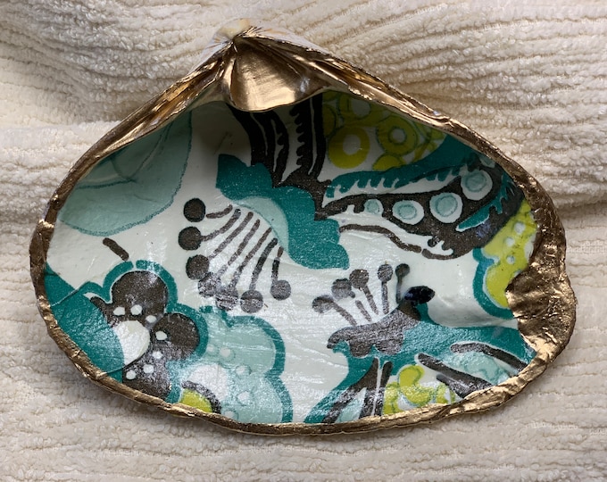Paisley Pattern Shell DECOUPAGE PAISLEY CLAM, Shell Art, Wedding Gift, Unique, Jewelry ...