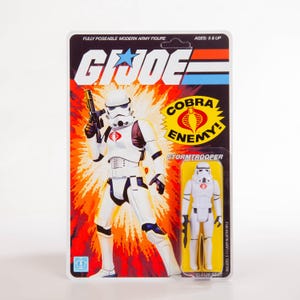 Figura de acción de la colección retro de Stormtrooper: dorso de tarjeta personalizado de GI Joe