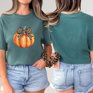 Retro Halloween Coquette Bow Spooky Mama Tshirt, Comfort Color Fall Pumpkin Coquette Bow shirt, Fall Vibes Shirt, Halloween Tees